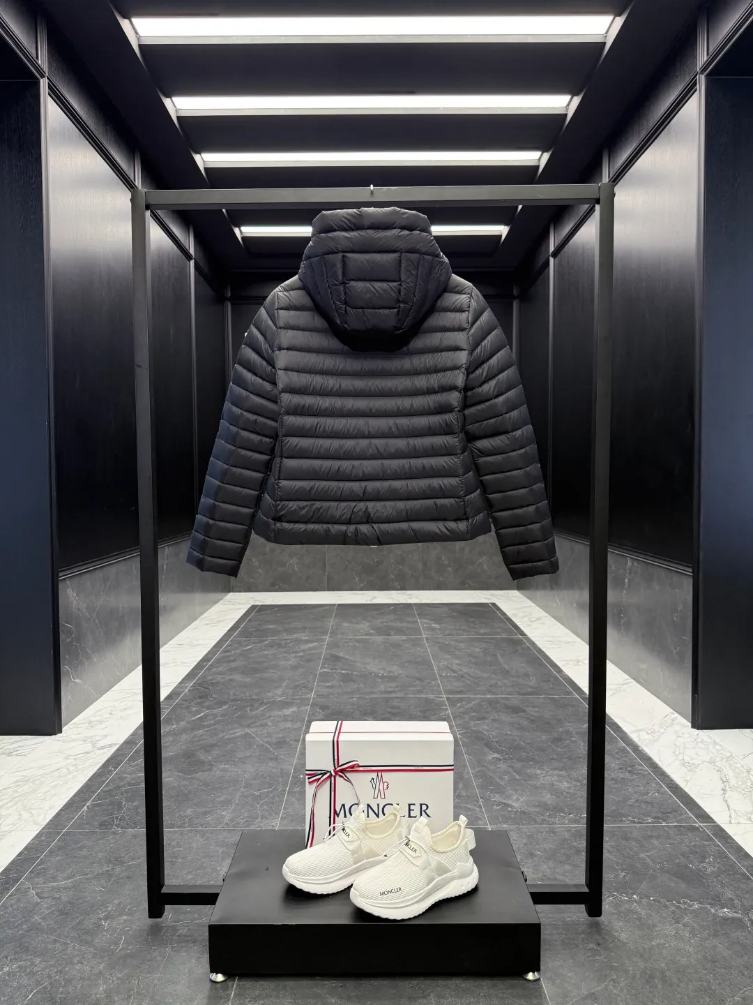 ⬆️Moncler . Ige . Ige Ige longue saison ， 。 。 ， Classic ， 。 。 • longuesaison • Longuesaison • • • • Size：1-4 /Black